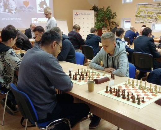 fotogaleria z turniejów szachowych w regionie